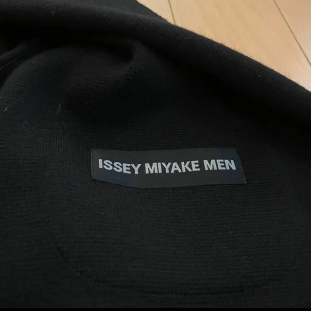 ISSEY MIYAKE(イッセイミヤケ)のISSEY MIYAKE/イッセイミヤケ/テーラードジャケット メンズのジャケット/アウター(テーラードジャケット)の商品写真