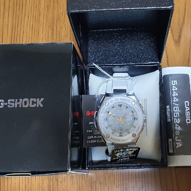 カシオG-SHOCK国内正規品 GST-W300-7AJF美品☆ 腕時計(アナログ)