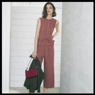 アメリヴィンテージ(Ameri VINTAGE)のAMERI　PLEATS WIDE BELT ROMPERS オールインワン(オールインワン)