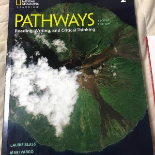  Pathways: Reading, Writing, and Critica(語学/参考書)