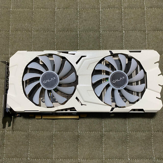 玄人志向 GK-GTX1070TI-E8GB/WHITEスマホ/家電/カメラ