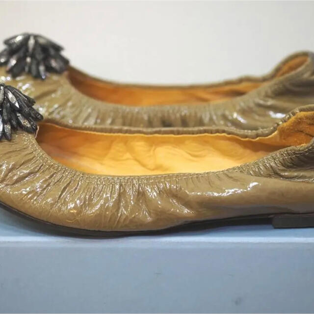 LANVIN(ランバン)のランバン ビジュー付きギャザーパンプス アルベール・エルバス 希少　レア品 レディースの靴/シューズ(ハイヒール/パンプス)の商品写真