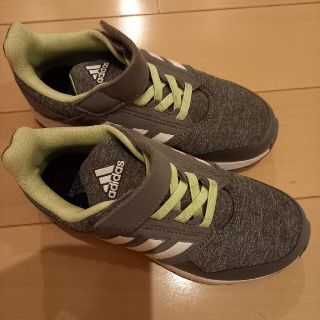 アディダス(adidas)のadidas　アディダス☆グレースニーカー19cm未使用(スニーカー)