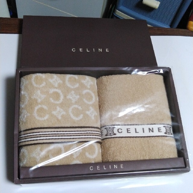 celine(セリーヌ)のゆきりん様ご予約分　CELINEフェイスタオルセット インテリア/住まい/日用品の日用品/生活雑貨/旅行(タオル/バス用品)の商品写真