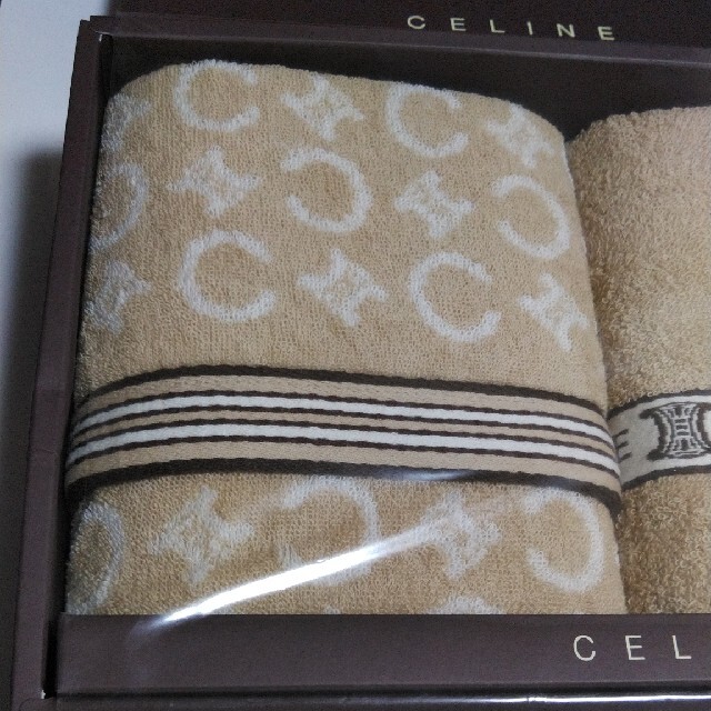 celine(セリーヌ)のゆきりん様ご予約分　CELINEフェイスタオルセット インテリア/住まい/日用品の日用品/生活雑貨/旅行(タオル/バス用品)の商品写真