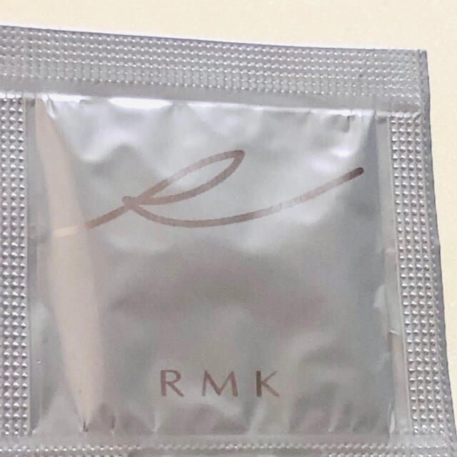 RMK(アールエムケー)のRMK クリーミィ ポリッシュト ベース N 00 サンプル1g×10包 お試し コスメ/美容のベースメイク/化粧品(化粧下地)の商品写真