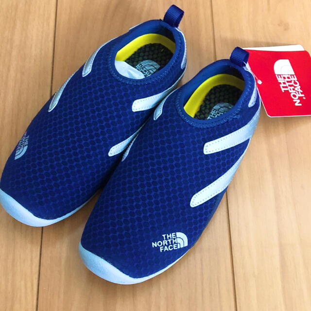 THE NORTH FACE(ザノースフェイス)の新品20cm◆ノースフェイス キッズ マリンシューズ ／スリッポン ／スニーカー キッズ/ベビー/マタニティのキッズ靴/シューズ(15cm~)(スリッポン)の商品写真