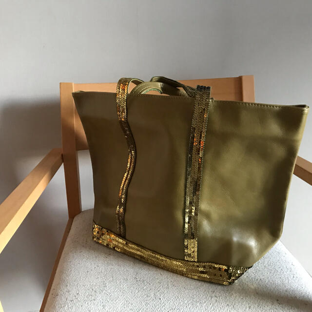ADORE(アドーア)の正規保証　バネッサ　ブリューノ　秋色　トート　レザー　スパンコール レディースのバッグ(トートバッグ)の商品写真