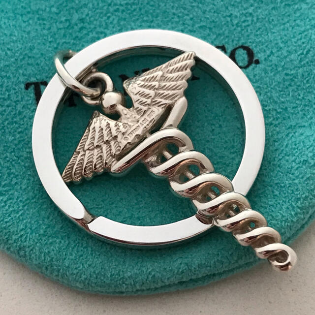 激安の TIFFANY ケリュケイオン キーホルダー美品希少 キーホルダー
