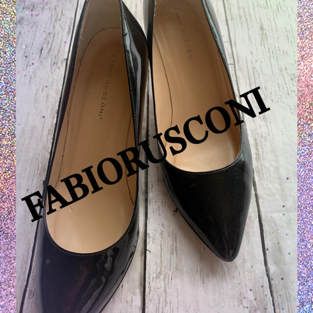 FABIO RUSCONI(ファビオルスコーニ)のFABIORUSCONI   ファビオルスコーニー　パンプス　黒 レディースの靴/シューズ(ハイヒール/パンプス)の商品写真