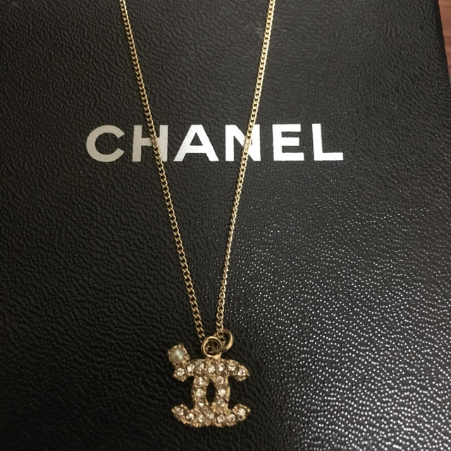 X'masプレゼントに ♫ 【CHANELメッキ加工 ロゴネックレス】