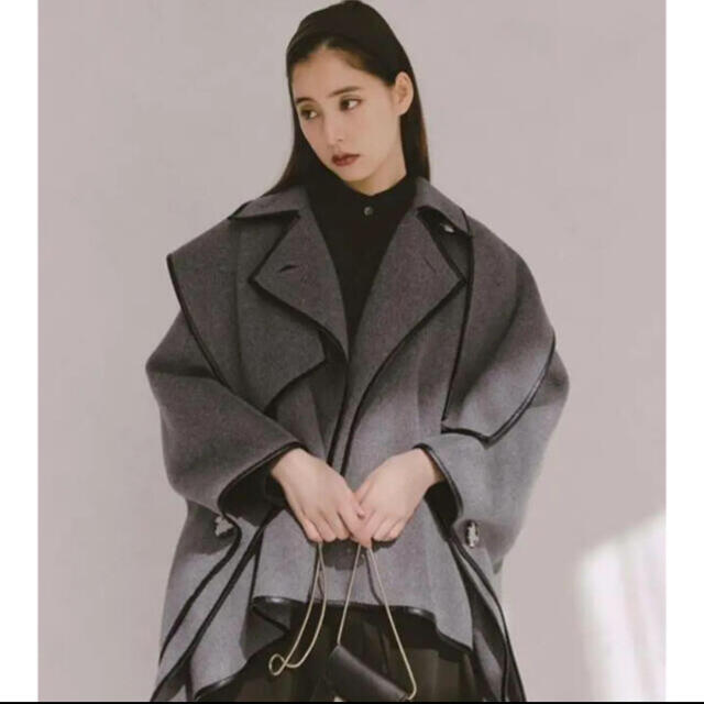 SNIDEL(スナイデル)のSNIDEL 新木優子 sweet コート　GRY スナイデル レディースのジャケット/アウター(ポンチョ)の商品写真