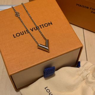 ルイヴィトン(LOUIS VUITTON)のルイヴィトン　ネックレス　エッセンシャル(ネックレス)