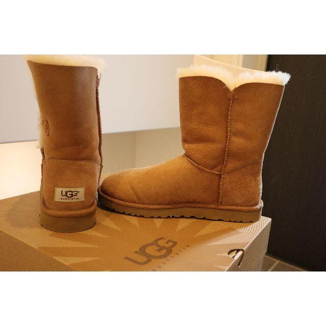 UGG(アグ)のW BAILEY BUTTON【26cm】ムートンブーツ レディースの靴/シューズ(ブーツ)の商品写真