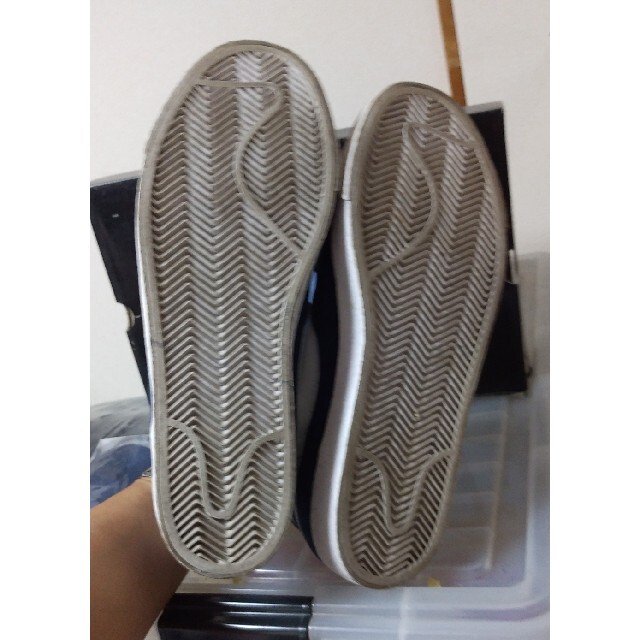NIKE(ナイキ)の美品 元箱 替紐 付属 NIKE SB ZOOM BLAZER MID 28cm メンズの靴/シューズ(スニーカー)の商品写真