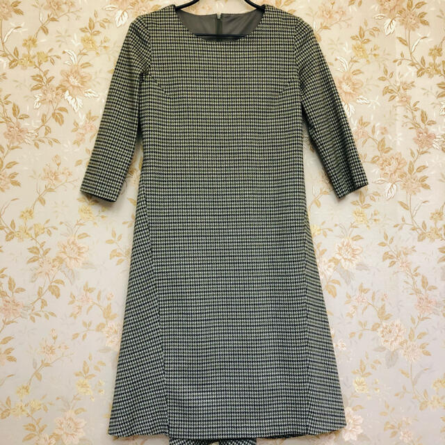 K.Tキヨコタカセの大人の女性の秋冬物ひざ丈ワンピ/ベルトなし レディースのワンピース(ひざ丈ワンピース)の商品写真