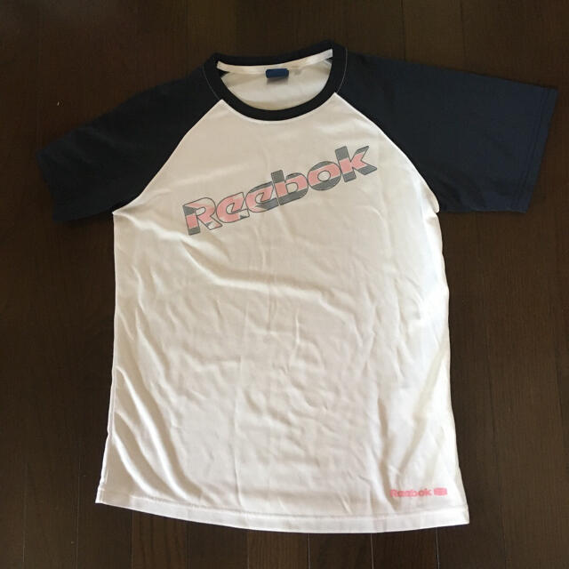 Reebok(リーボック)のリーボック　Tシャツ　スポーツシャツ　未使用　Reebok スポーツ/アウトドアのランニング(ウェア)の商品写真