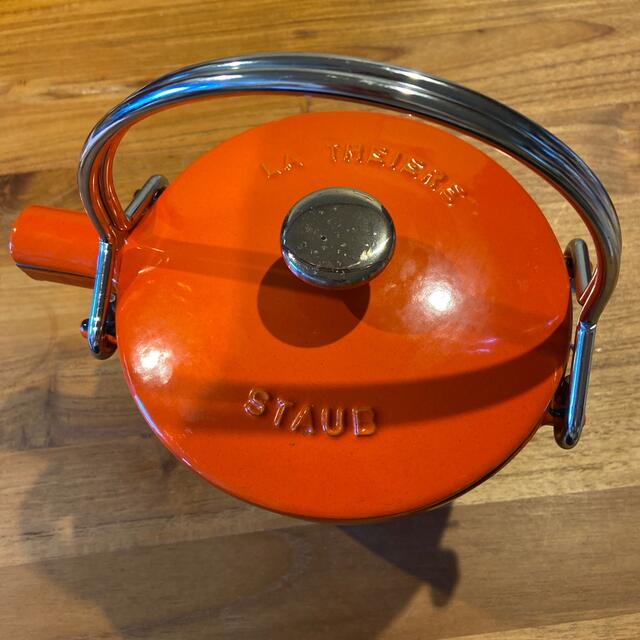 STAUB(ストウブ)のストウブ  ラウンドティーポット インテリア/住まい/日用品のキッチン/食器(鍋/フライパン)の商品写真