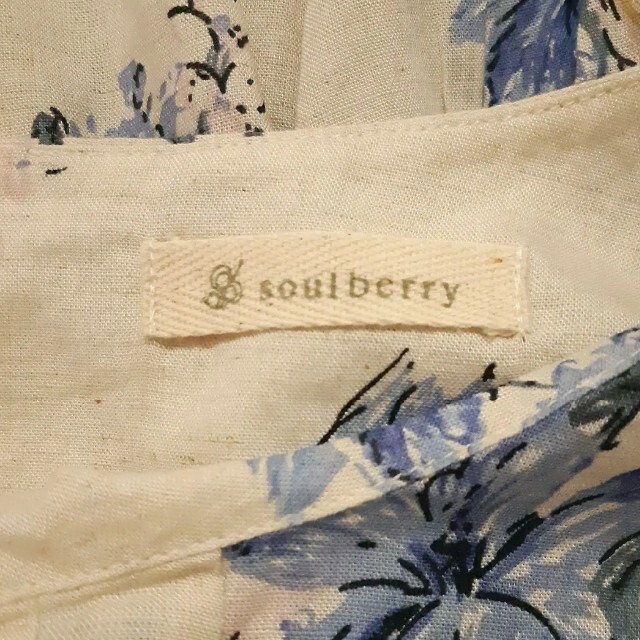 Solberry(ソルベリー)のソルベリー（ soulberry ） お花柄チュニック レディースのトップス(チュニック)の商品写真