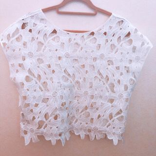 ミッシュマッシュ(MISCH MASCH)のミッシュマッシュ　お花　レース　トップス(カットソー(半袖/袖なし))