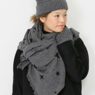 ドゥーズィエムクラス(DEUXIEME CLASSE)の新品☆DOUCE GLOIRE STAR STOLE  ドゥーズィエムクラス(マフラー/ショール)