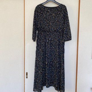 エニィファム(anyFAM)の花柄ワンピース　新品(ロングワンピース/マキシワンピース)