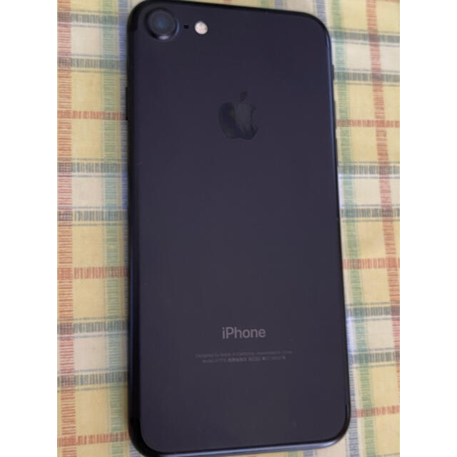 iPhone7 ブラック128GB SIMロック解除 1