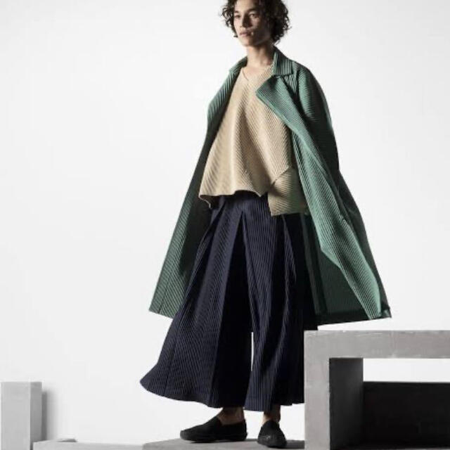 送関込 HOMME PLISS イッセイミヤケ 袴パンツ ワイドパンツ カーキ