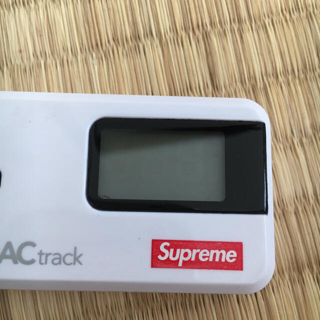 Supreme BAC track Go key chain