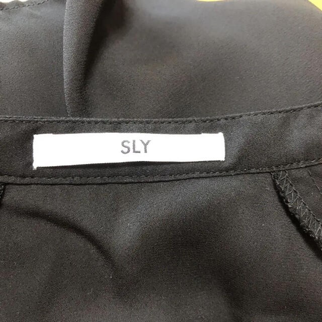 SLY(スライ)のスライ　ブラウス レディースのトップス(シャツ/ブラウス(長袖/七分))の商品写真