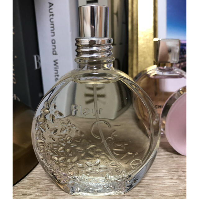 ロクシタン フルールシェリー オードトワレ 75ml 箱付き 香水(女性用) | lockerdays.com