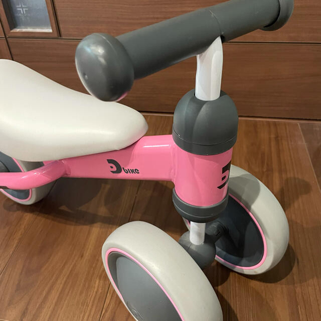 d bike mini ピンク キッズ/ベビー/マタニティの外出/移動用品(三輪車)の商品写真