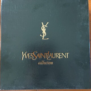 イヴサンローランボーテ(Yves Saint Laurent Beaute)のイヴ・サンローラン 大皿、小皿、フォークセット(食器)