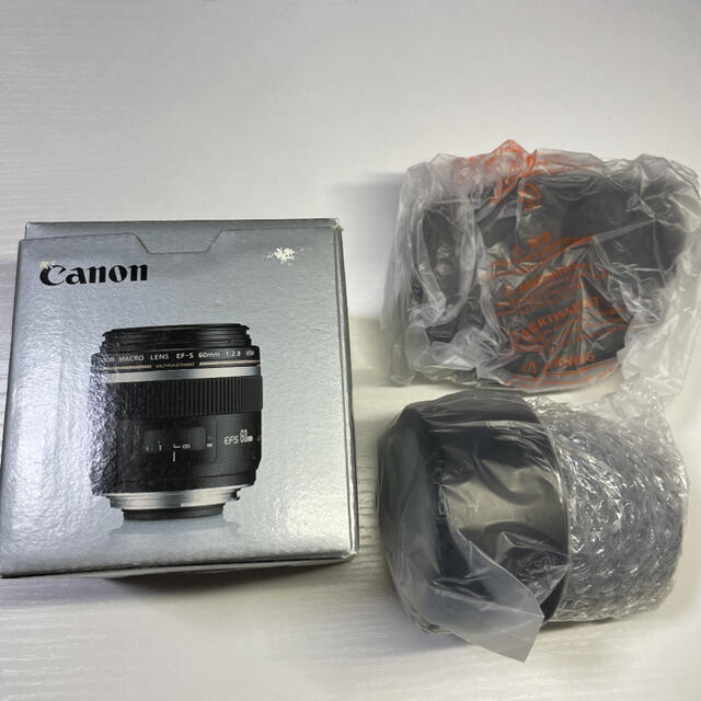 Canon(キヤノン)の未使用展示品　EF-S60mm F-2.8 USM スマホ/家電/カメラのカメラ(レンズ(単焦点))の商品写真