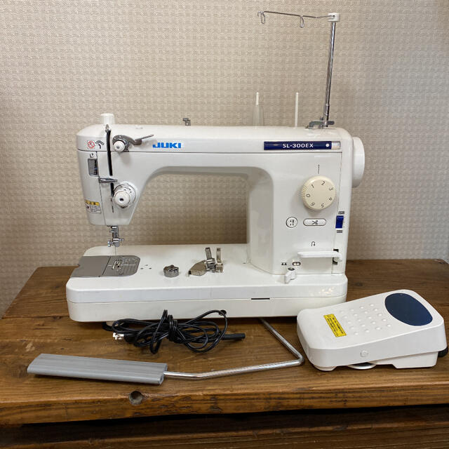 最新作売れ筋が満載 ジューキ 上位機種 職業用ミシン シュプール JUKI