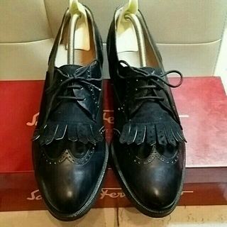 サルヴァトーレフェラガモ(Salvatore Ferragamo)のFerragamo フェラガモ 革靴(ローファー/革靴)
