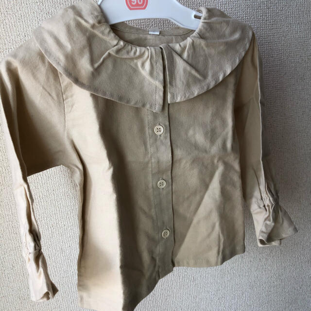 サイズ90 長袖　ブラウス キッズ/ベビー/マタニティのキッズ服女の子用(90cm~)(Tシャツ/カットソー)の商品写真