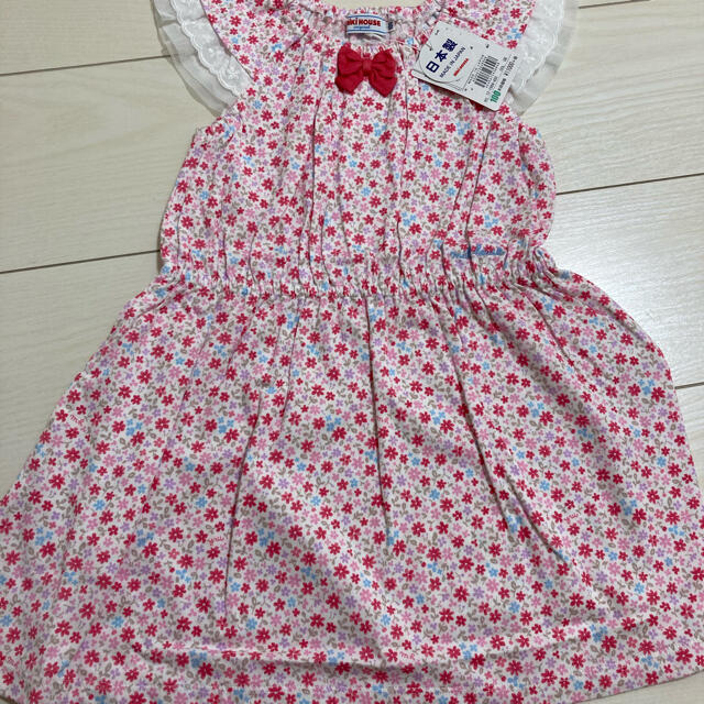 mikihouse(ミキハウス)のミキハウス ワンピース　花柄　100 キッズ/ベビー/マタニティのキッズ服女の子用(90cm~)(ワンピース)の商品写真