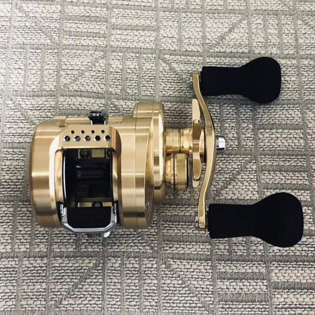 SHIMANO - 未使用品 18 カルカッタコンクエスト300 夢屋ノブ付き SHIMANO - 未使用品 18 カルカッタコンクエスト300 夢屋ノブ付き