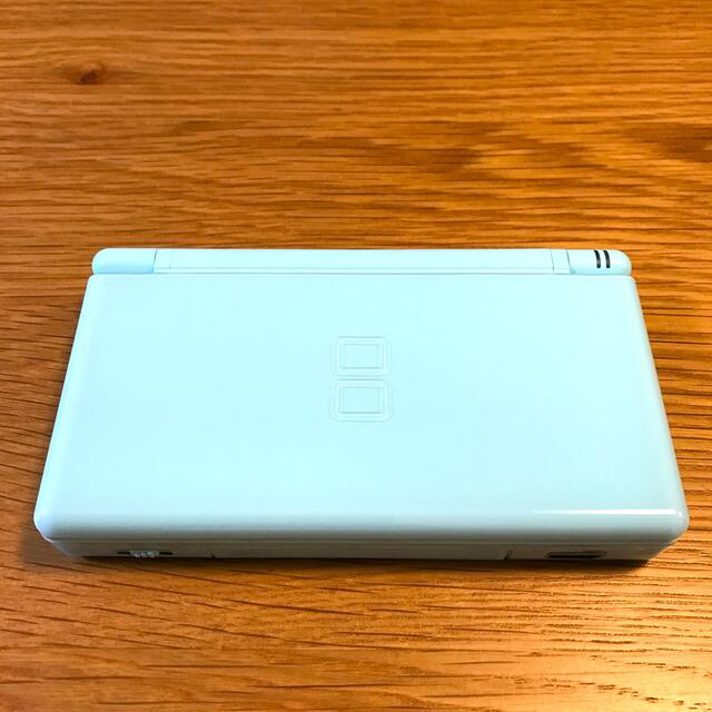 ニンテンドーDS(ニンテンドーDS)のNintendo ニンテンド-DS LITE  soft3本セット エンタメ/ホビーのゲームソフト/ゲーム機本体(携帯用ゲーム機本体)の商品写真