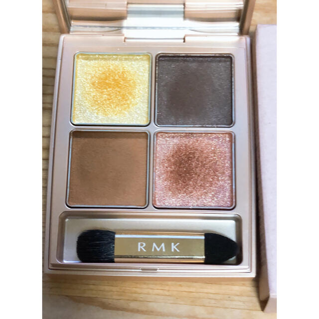 RMK(アールエムケー)のRMKアイシャドウパレット　美品 コスメ/美容のベースメイク/化粧品(アイシャドウ)の商品写真