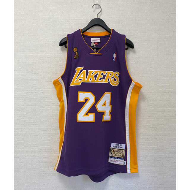 MITCHELL & NESS(ミッチェルアンドネス)のNBA Mitchell&Ness Kode Bryant 紫 ユニフォーム スポーツ/アウトドアのスポーツ/アウトドア その他(バスケットボール)の商品写真