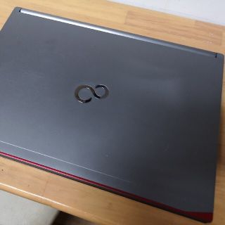 フジツウ(富士通)の富士通ノートパソコン LIFEBOOK E E736/M(ノートPC)