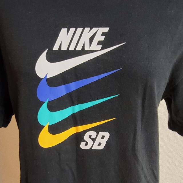 NIKE(ナイキ)のNIKE Tシャツ メンズのトップス(Tシャツ/カットソー(半袖/袖なし))の商品写真