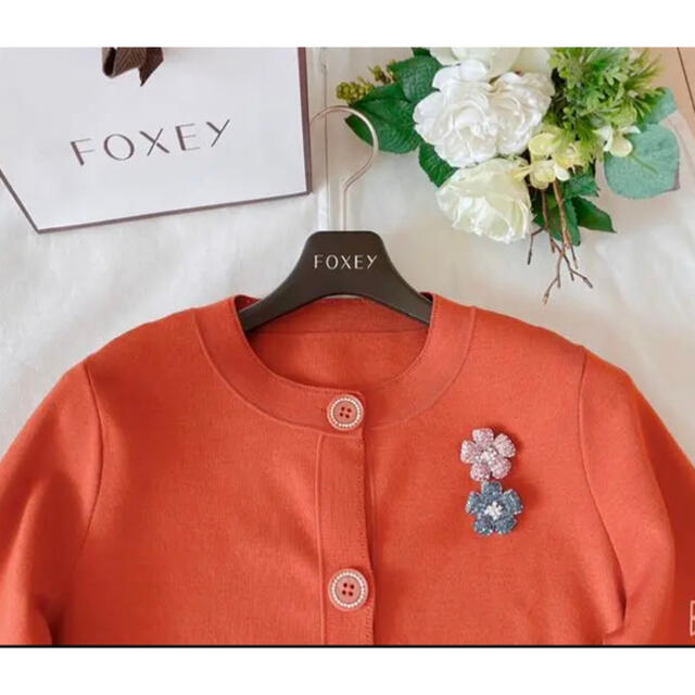 FOXEY(フォクシー)のFOXEY 2019年Tiara Buttonカーディガン38 極美品rene レディースのトップス(カーディガン)の商品写真