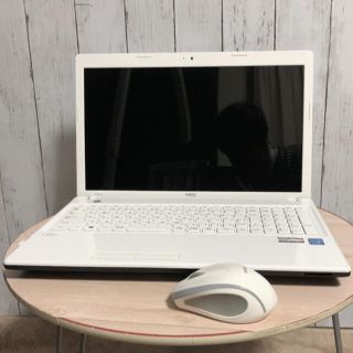 エヌイーシー(NEC)のNEC ノートパソコン　Laive LE150/N1W(ノートPC)