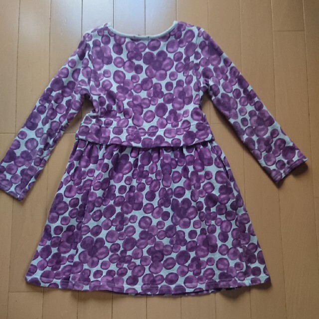 BeBe(ベベ)のBeBe キッズリボンワンピース120 キッズ/ベビー/マタニティのキッズ服女の子用(90cm~)(ワンピース)の商品写真