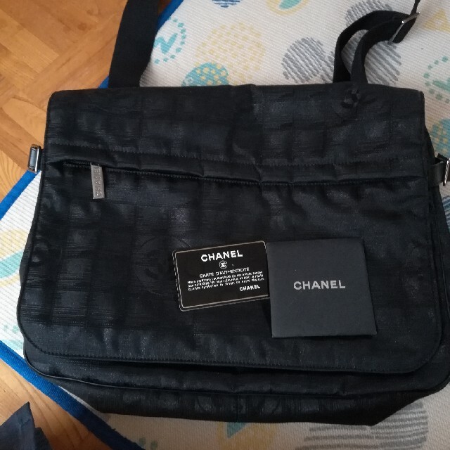 CHANELショルダーバックレディース