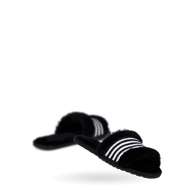 EMU(エミュー)のjeleed様専用 新品エミュ EMU Australia ファー サンダル レディースの靴/シューズ(サンダル)の商品写真