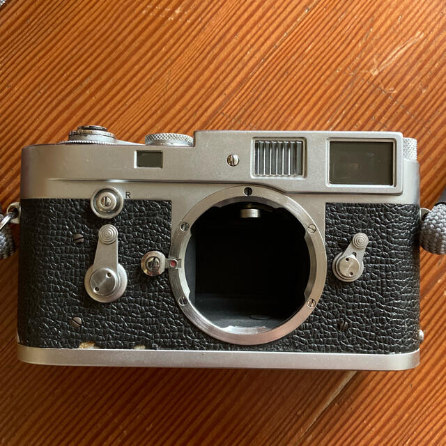 Leica M2